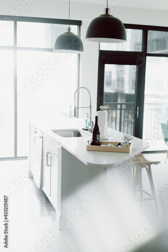 Kitchen Sink © therobbiehall