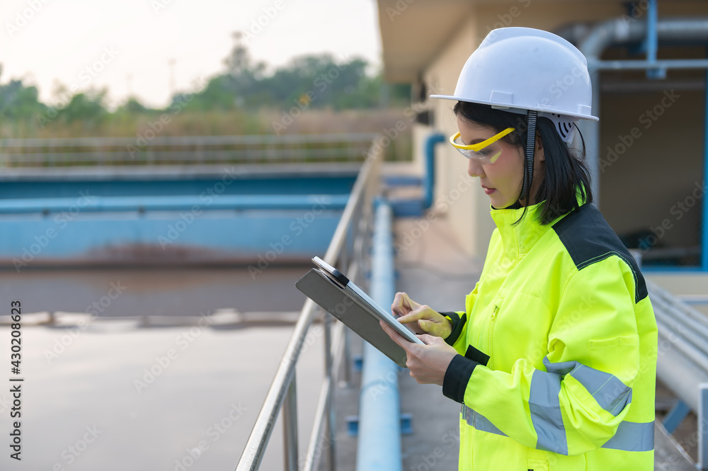 Environmental engineers work at wastewater treatment plants,Water supply engineering working at Water recycling plant for reuse Environmental engineers work at wastewater treatment plants,Water supply engineering working at Water recycling plant for reuse