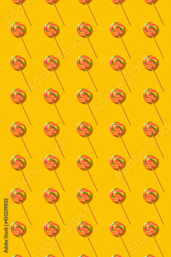 Lollipop sweet caramel candy pattern.
