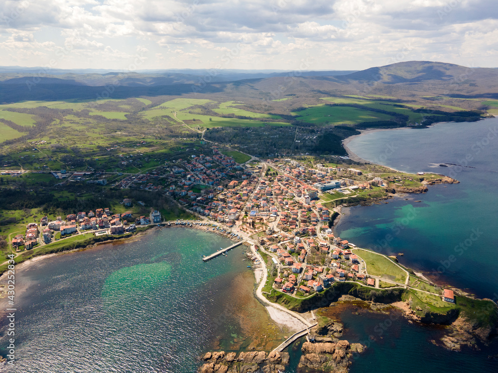 Obraz premium Aerial view of town of Ahtopol, Bulgaria