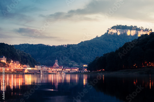 Kleinstadt am Abend © Ilya Nikolaevic