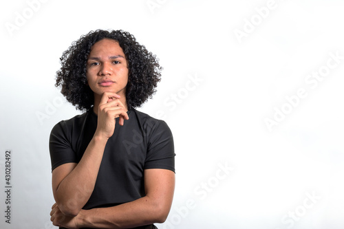 Expresión pensativa