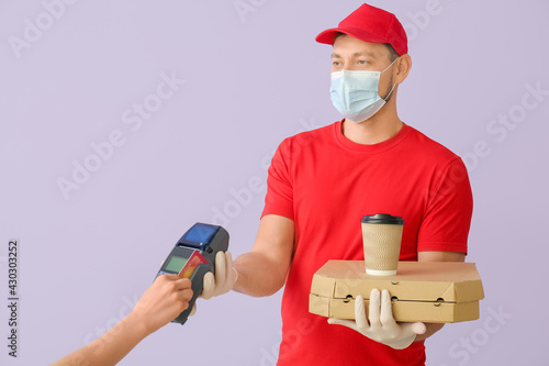 Buyer paying courier of foo...
