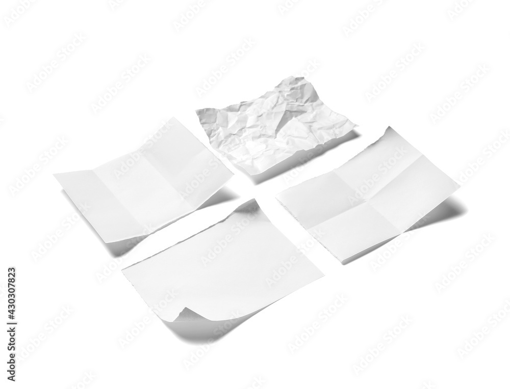 Naklejka premium Blank sheets of paper on light background