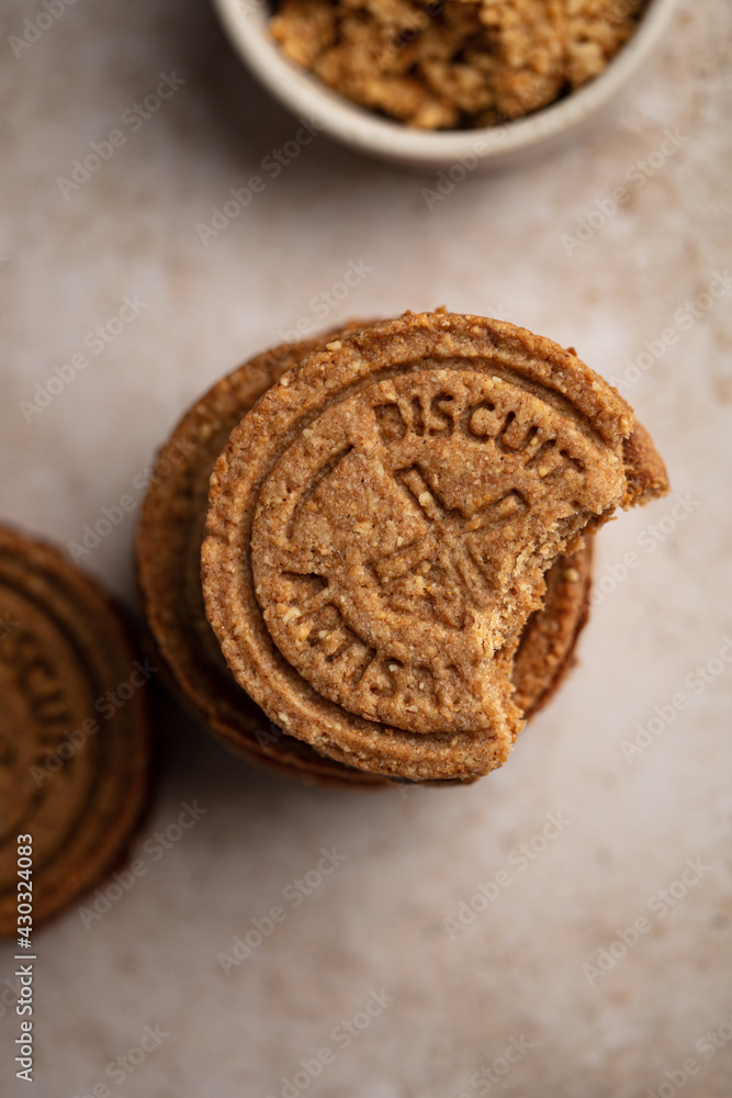Biscuits sablés fourrés chocolat fait maison artisanal Biscuits sablés fourrés chocolat fait maison artisanal