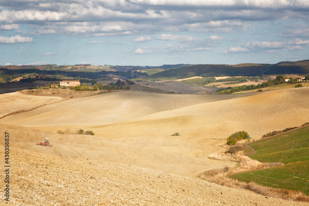 Tuscan rural landscape in the autumn morning