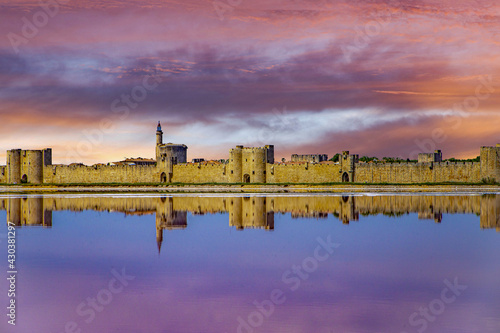 La fortezza sull'acqua photo