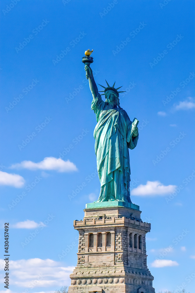 Fototapeta premium Statue of Liberty in New York City, USA