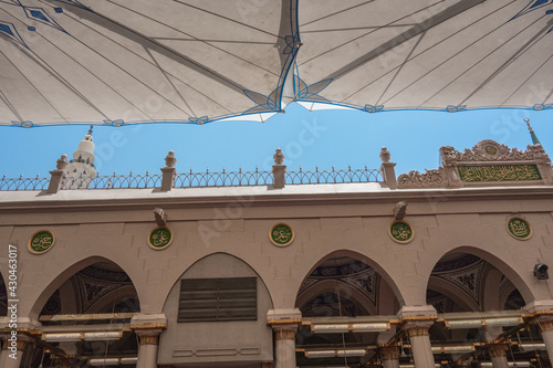 Wall works at a Wall on Masjid al Nabawi  photo