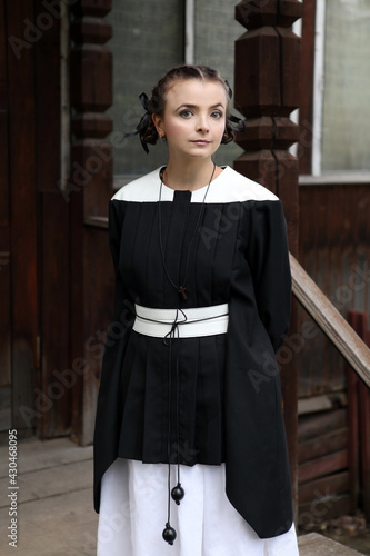 amish women black dress Images – Browse 1,348 Stock Photos, Vectors, and Video Traditional amish