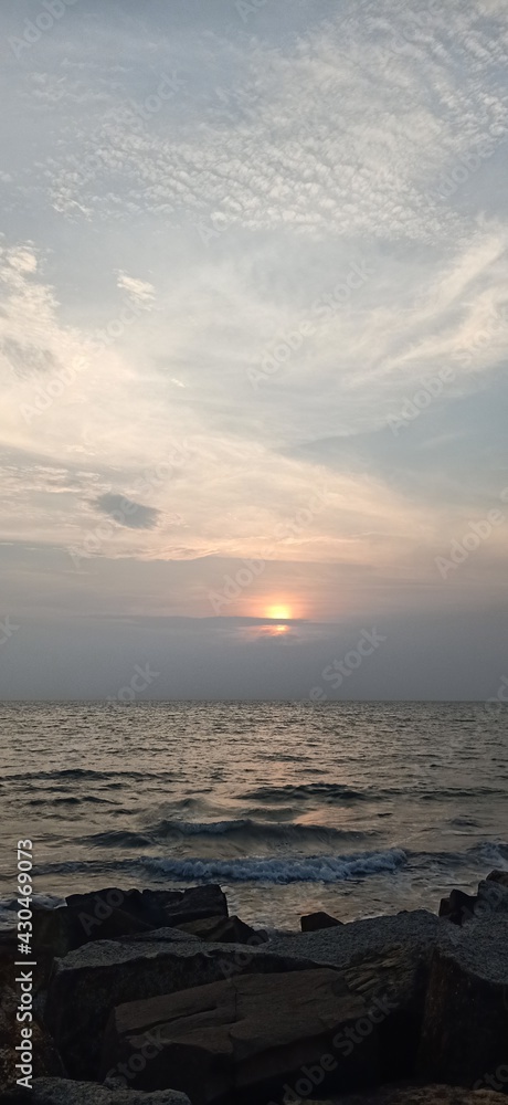 Obraz premium sunset over the sea