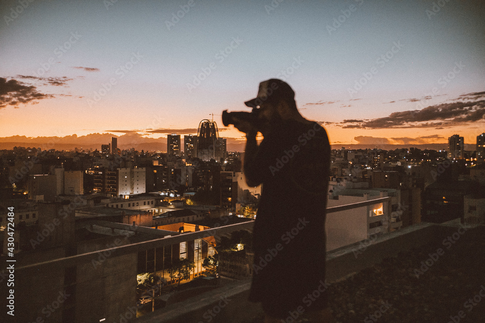 Fototapeta premium ciudad y fotografo