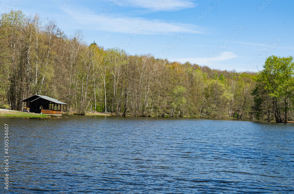 Hütte am Weiher