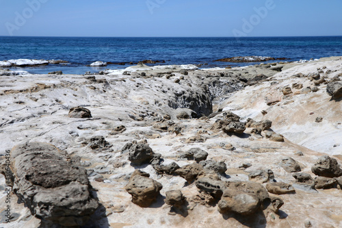 石見畳ヶ浦　景勝地の海岸と奇石 photo