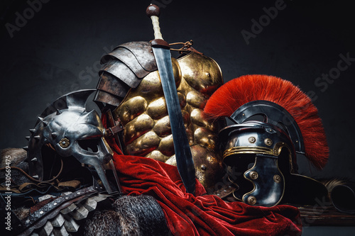 Obraz na płótnie Ancient rome warrior and gladiator armor and sword