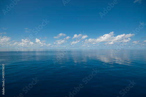 Fototapeta Naklejka Na Ścianę i Meble -  reflections from the sky in the maldives