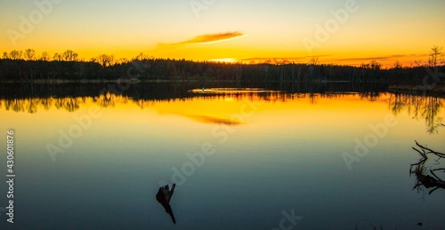 Obraz na płótnie Sunset on the Water w salonie