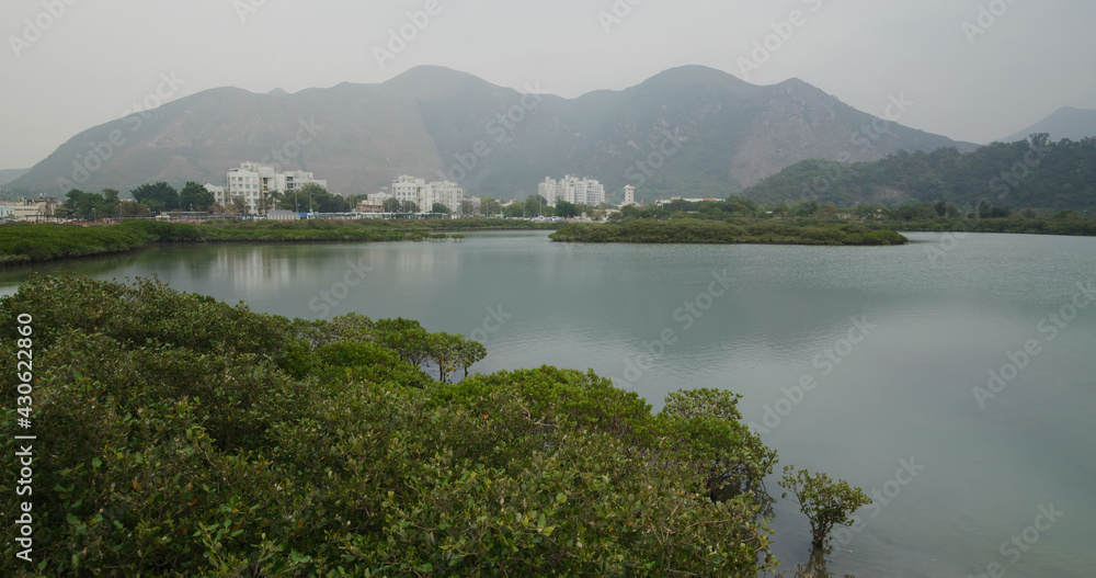 Obraz premium Mountain and sea in Tai O