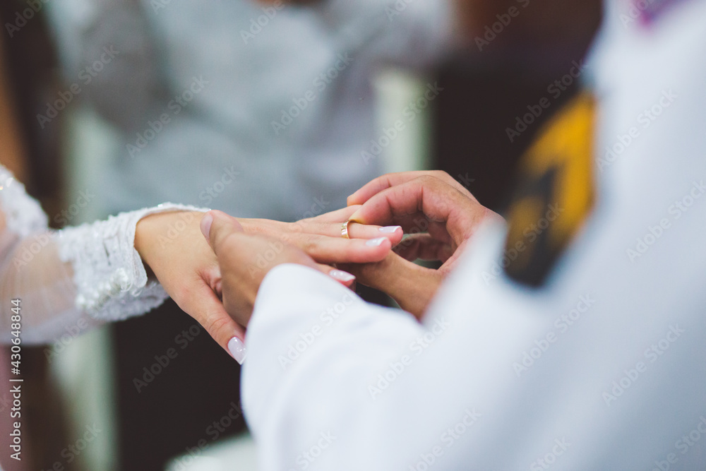 bride and groom wedding ring photo