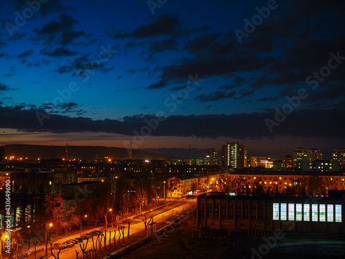 Novokuznetsk. The night before the rain