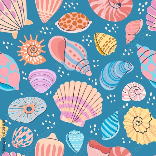 Seashell seamless pattern. Summer ocean print with clam shells, oysters, scallops and shellfish. Marine mollusk seashells vector wallpaper