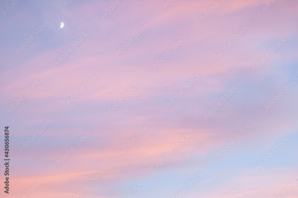 Fototapeta premium Dreamy Sunset with Moon