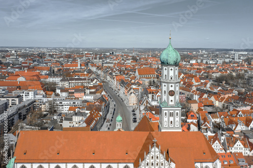 Stadtmitte Augsburg. Kirche Augsburg. St Ulrich u. Afra Kirche. Augsburg, Deutschland Altstadt Stadtlandschaft.