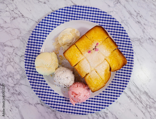 Honey toast with ice cream.