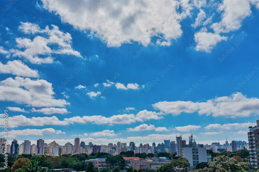 Fotos aereas de uma area nobre na cidade de São Paulo, Brasil