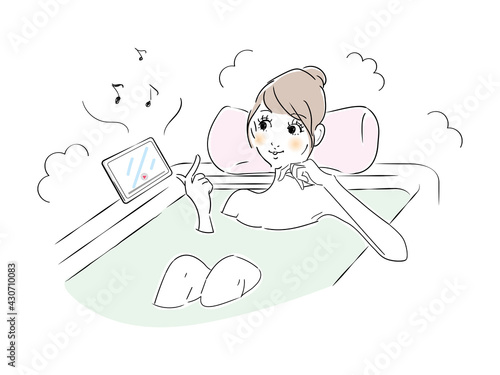 可愛い女性　バスタイム　音楽を聴く