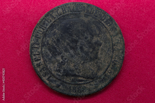 moneta stara isabel II 1868 metal patyna