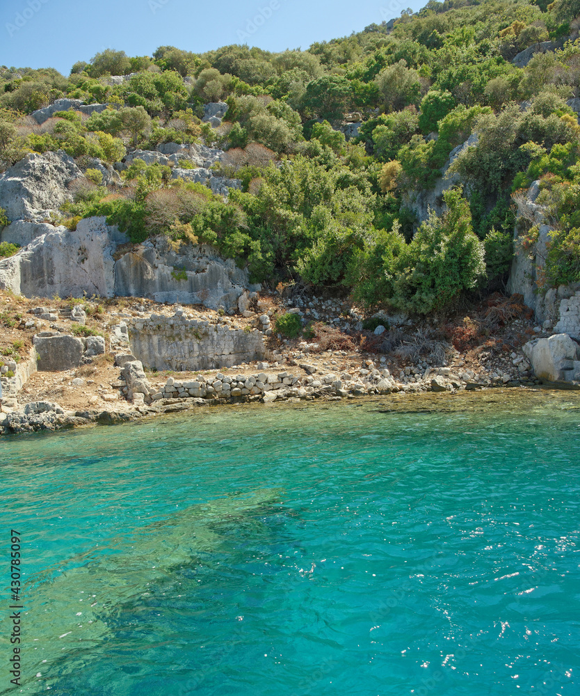  Kekova is an island that under the water preserves the ruins of 4 ancient cities.Under the water are visible port facilities