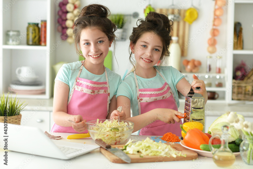 Cute girls preparing Cute girls preparing
