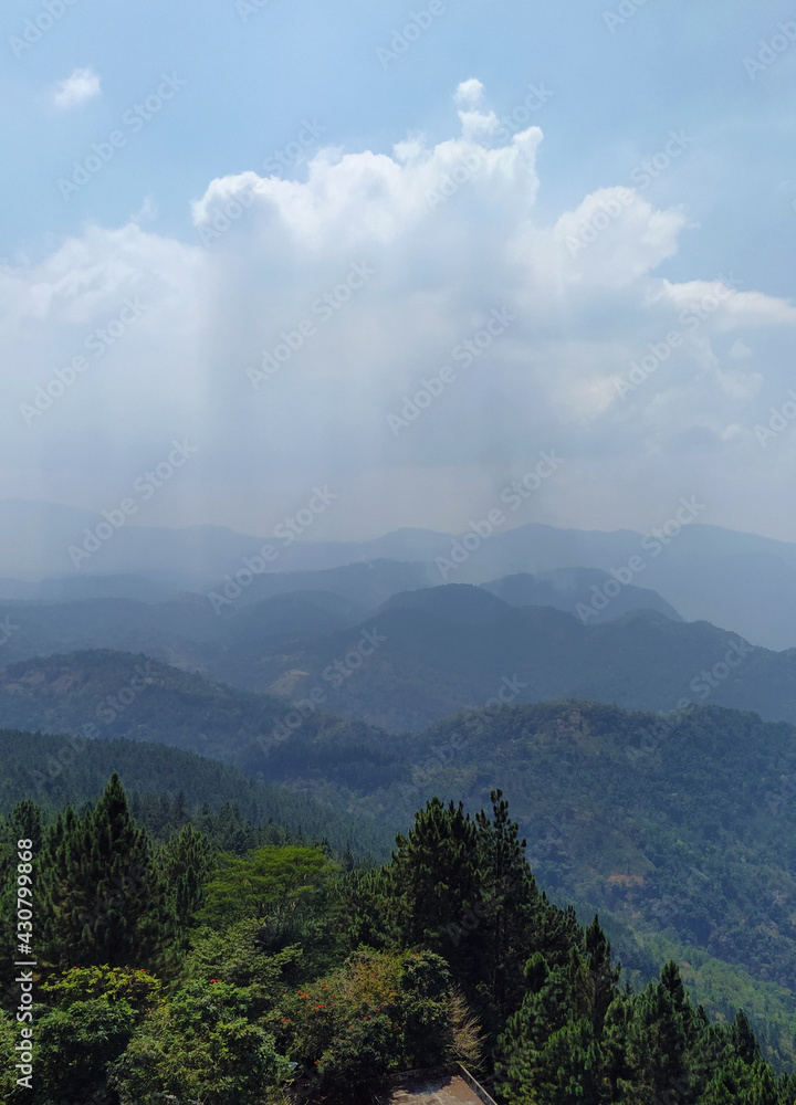 Naklejka premium Marvelous scenery from ambuluwawa mountain viewpoint.