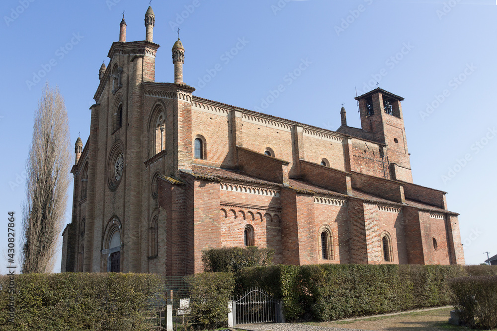 Exterior of the gotich Basilica dei XII Apostoli in Lodi Vecchio, Lombardy, Italy
