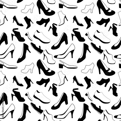 Seamless pattern with black and white women shoes on transparent background