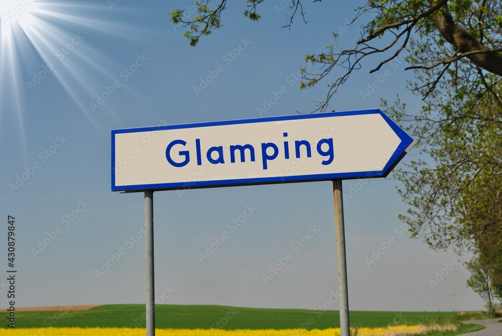 Fototapeta premium Glamping