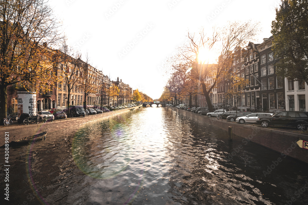 Una tarde por los canales de Amsterdam