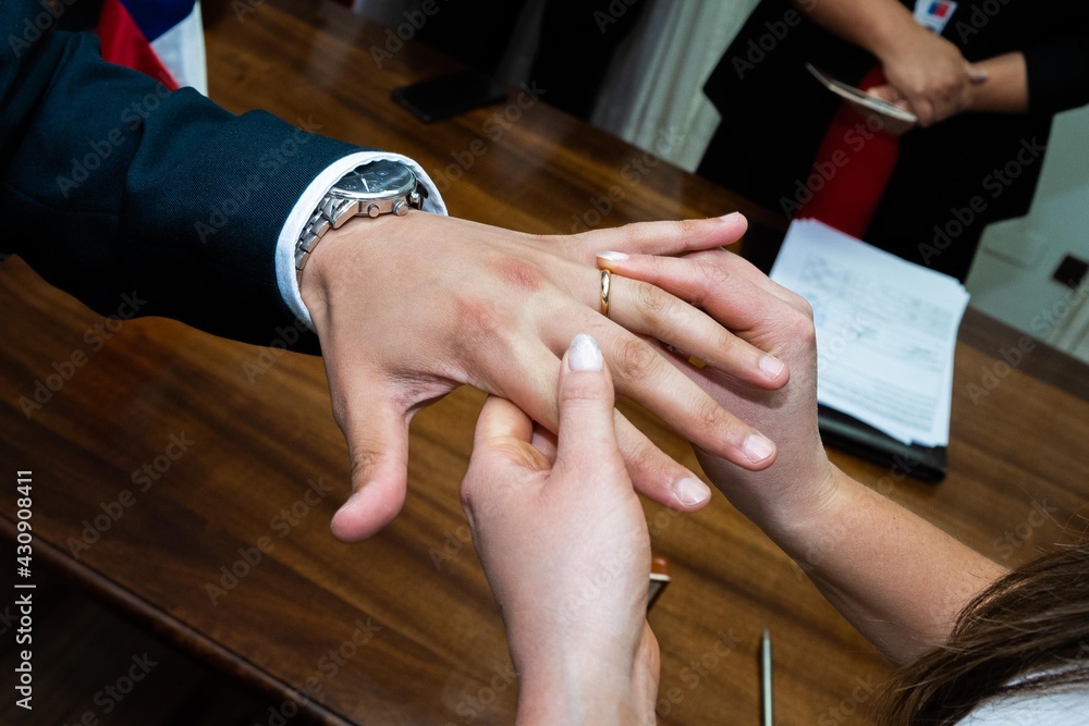 Obraz premium bride and groom