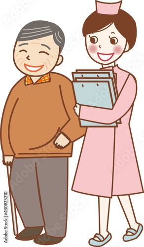 看護師さんと笑顔の高齢の男性。