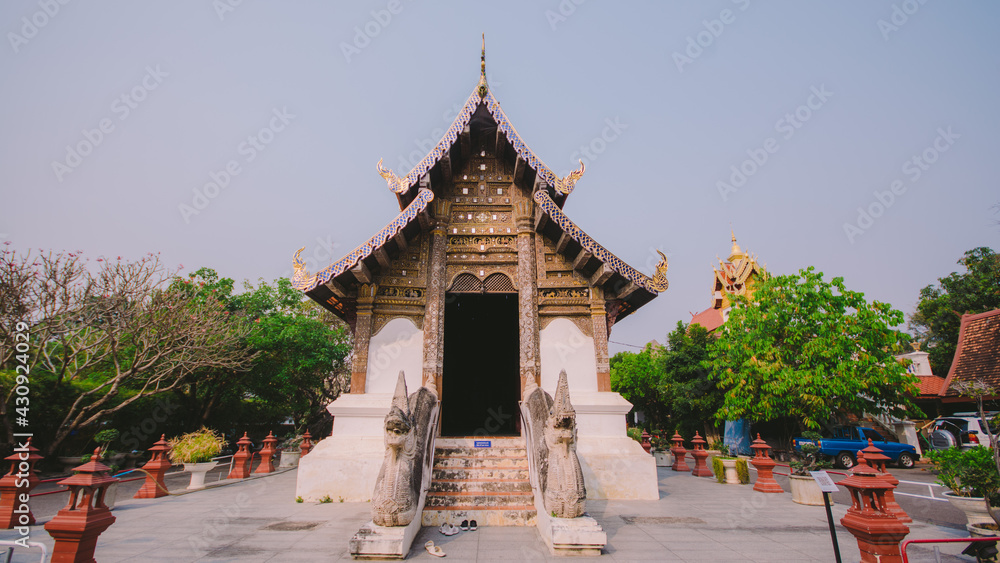 Fototapeta premium Beautiful temple in thailand.