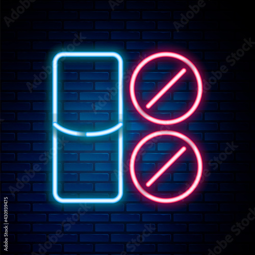 Glowing neon line Toothache painkiller tablet icon isolated on brick wall background. Tooth care medicine. Capsule pill and drug. Pharmacy design. Colorful outline concept. Vector