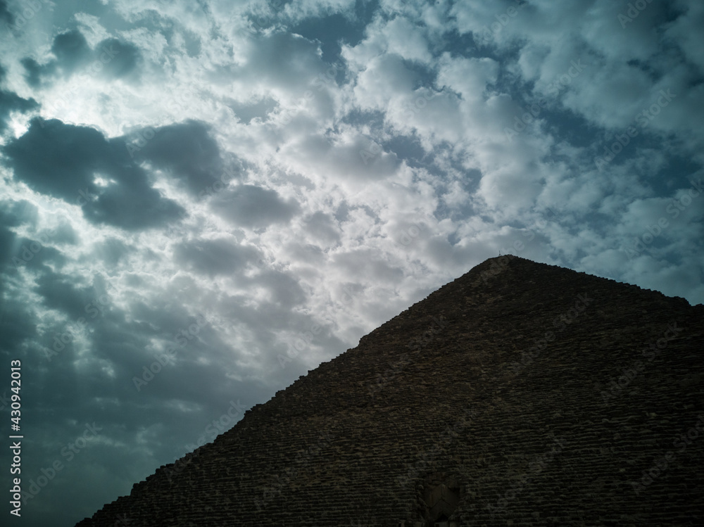 piramide de keos