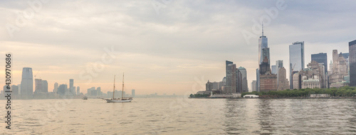 Panoramic view of Lower Manhattan and Jersey City, New York City, USA © kasto