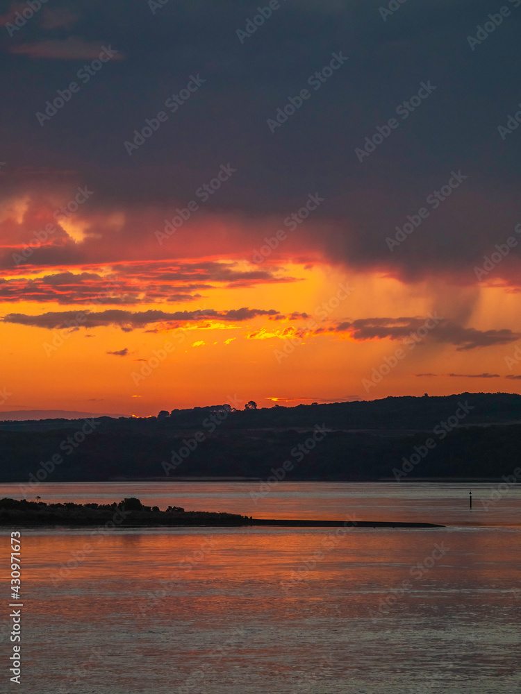 Naklejka premium Pelican Island vert