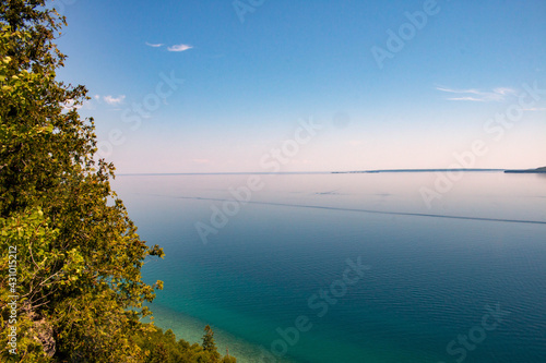 Fotografie Lake huron landscape showing the beautiful blue waters