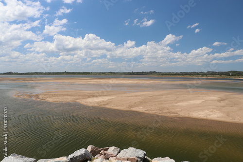 the estuary environment connects the lagoon to the ocean
