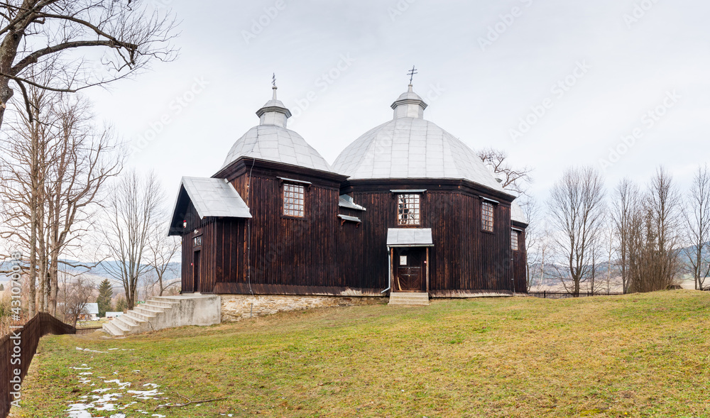 Cerkiew Narodzenia Bogurodzicy w Michniowcu, Bieszczady, Polska
