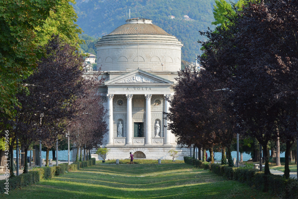 Il Tempio Voltiano, museo dedicato ad Alessandro Volta, a Como.