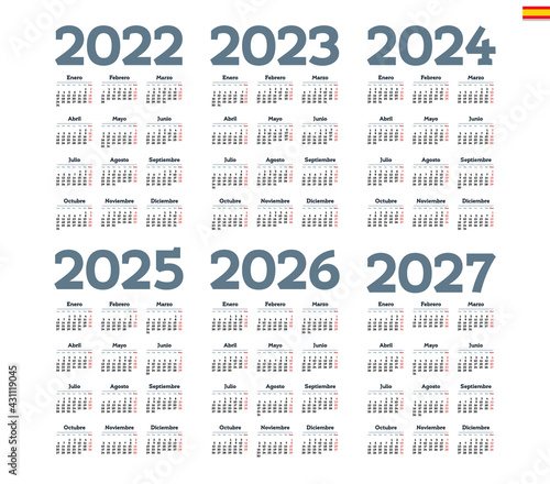Spanish calendar 2022, 2023, 2024, 2025, 2026, 2027 on white background, week starts on Monday